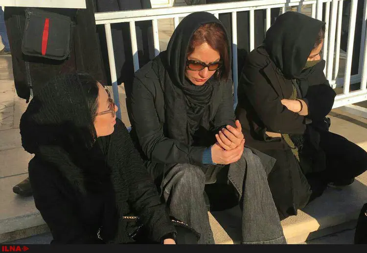 همراهی با پیکر ۱۶ آتشنشانِ شهید تا بهشت زهرا(س)/کار تدفین شهدا به پایان رسید/دعوت عمومی به اقامه نماز لیلهالدفن