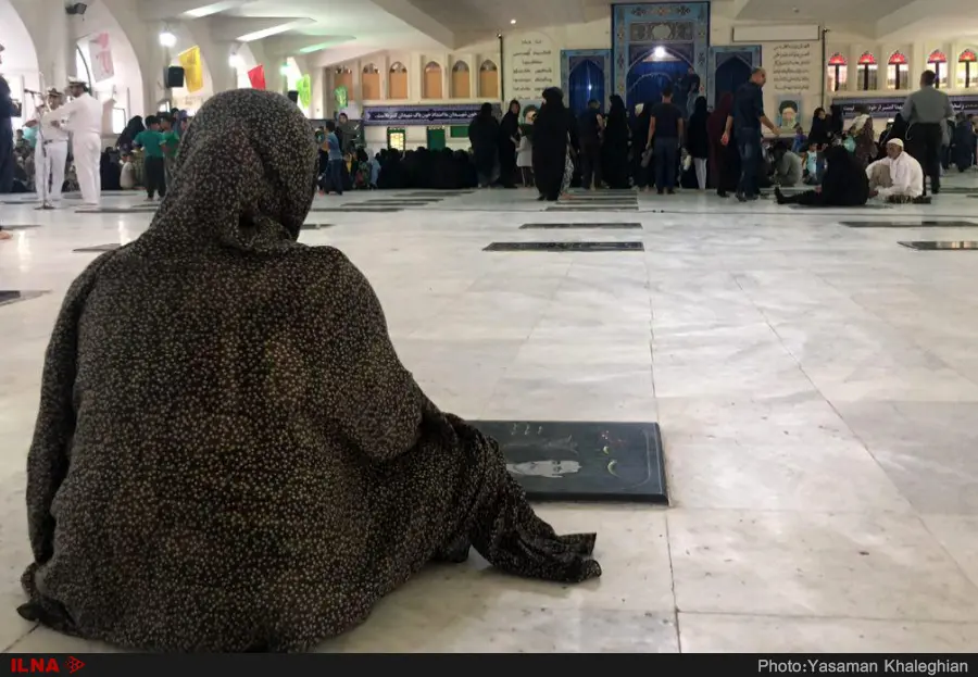 پایان مراسم تشییع دانشآموزان در بندرعباس/ پیکرها تحویل خانوادههای داغدار شد/ مراسم تدفین فردا برگزار میشود