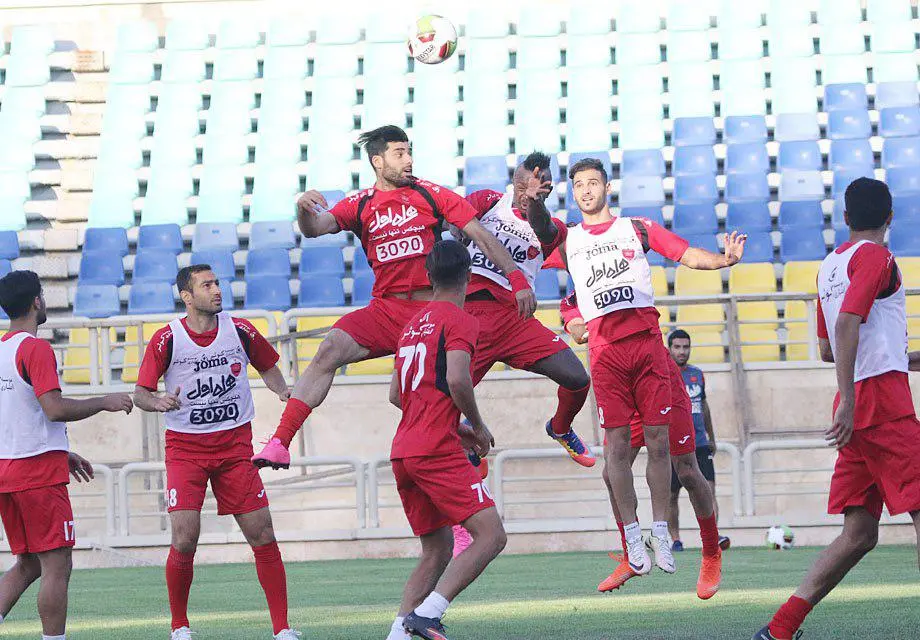سورپرایز پرسپولیس؛ گادوین منشا آماده فولاد شد (عکس)
