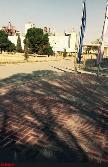 «پلی اکریل» کلاف سردرگمی که کارگران را اسیر کرده است/ کجای این شب تیره بیاویزیم...