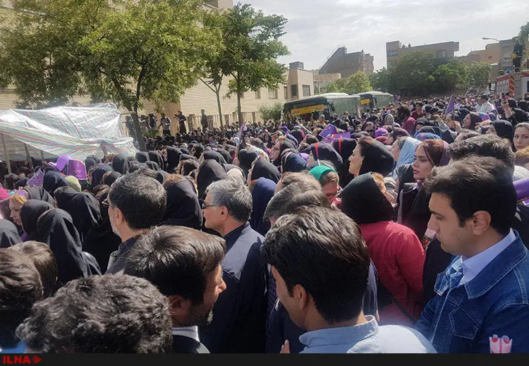 سنگ‌تمام آذری‌ها برای روحانی + عکس
