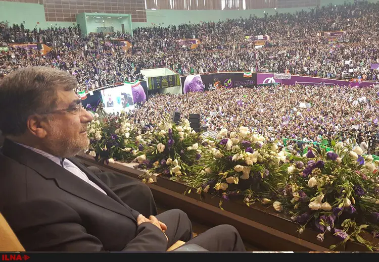 سلام آزادی به روحانی + فیلم و عکس