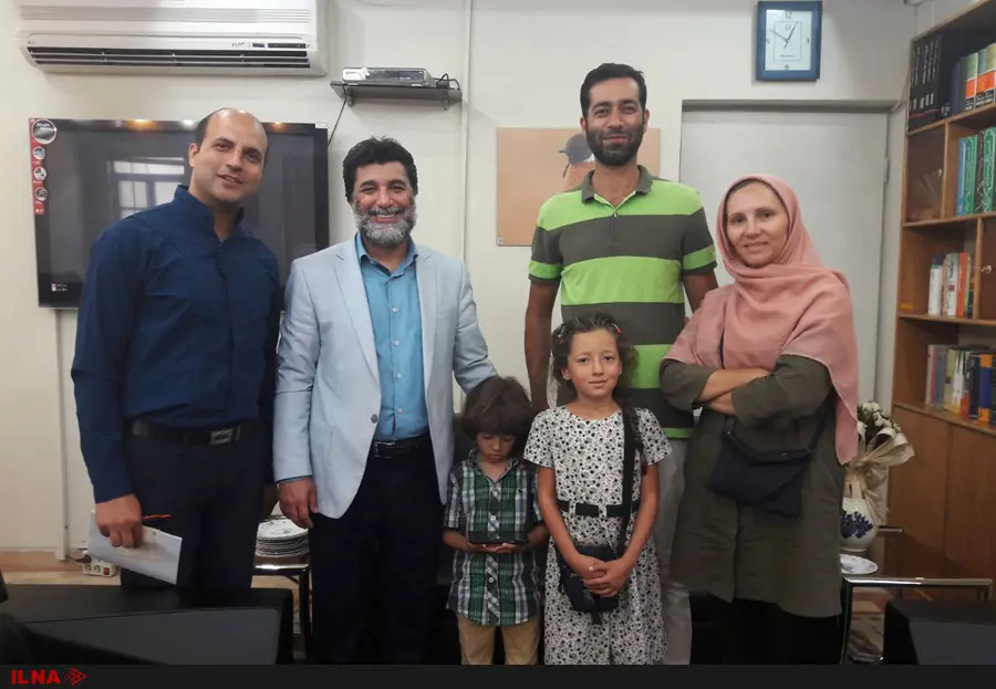 پایان راهپیمایی ۵۶ روزه خانواده مشهدی با ارسال نامهای به رئیسجمهور/آقای دکتر روحانی لطفا حمایت کنید+متن نامه و عکسها