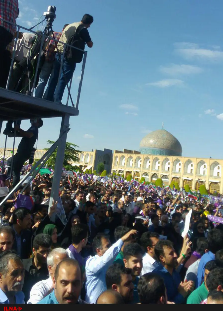نصف‌جهان بنفش شد+ فیلم و عکس