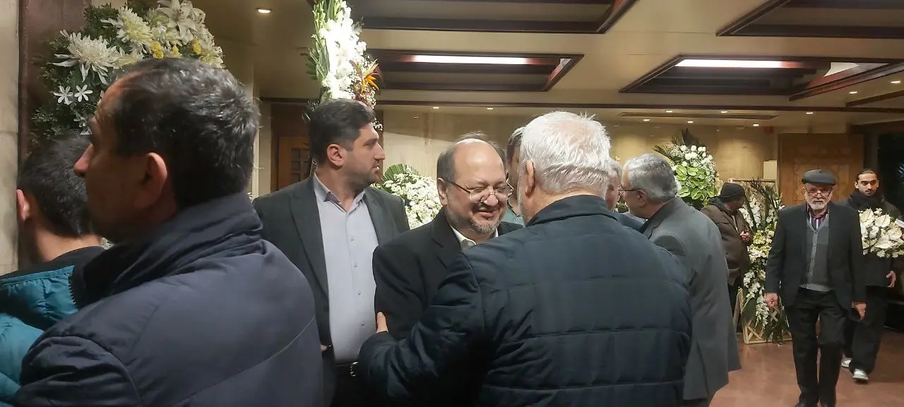 مراسم ترحیم اشرف بروجردی برگزار شد+ عکس