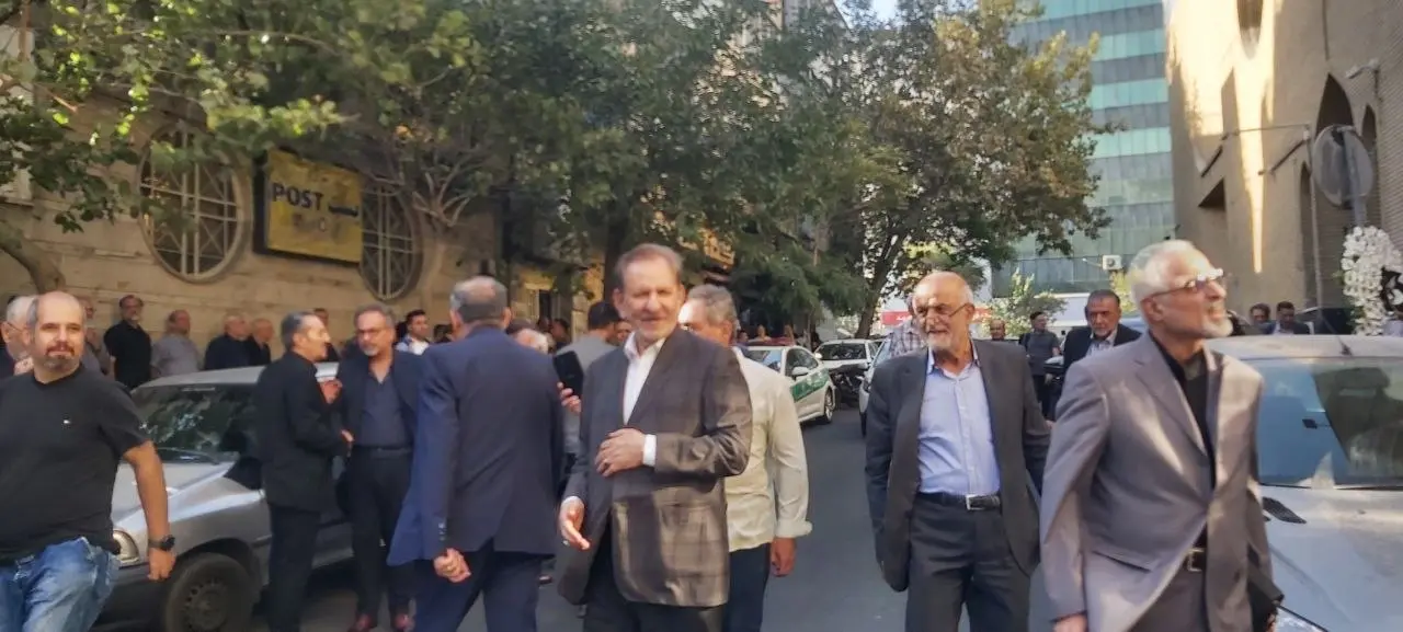 حضور پزشکیان و جمعی از چهرههای سیاسی در مراسم ختم احمد ناطق نوری + تصاویر