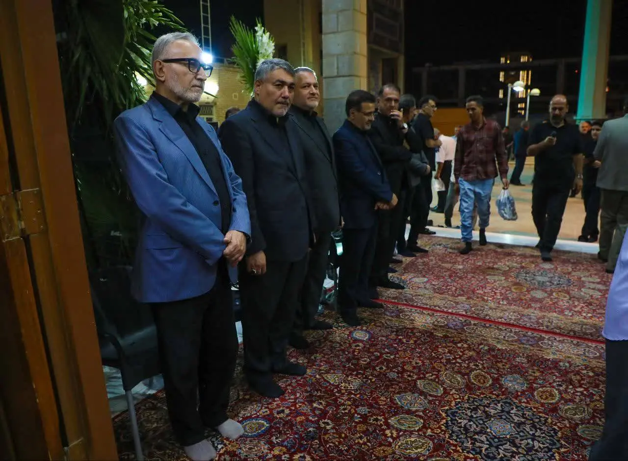 برگزاری مراسم ترحیم خواهر سید محمد خاتمی با حضور چهرههای سیاسی در یزد