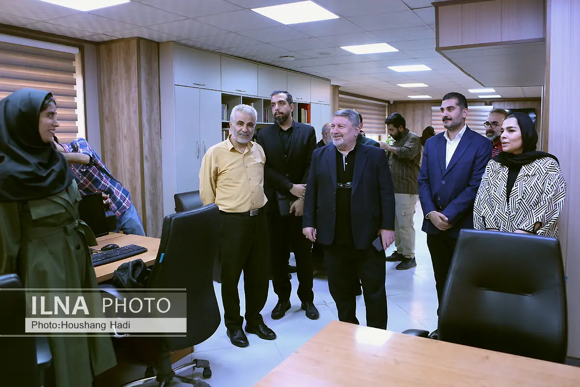 بازدید رئیس شورای اطلاعرسانی دولت از تحریریه ایلنا به مناسبت روز خبرنگار