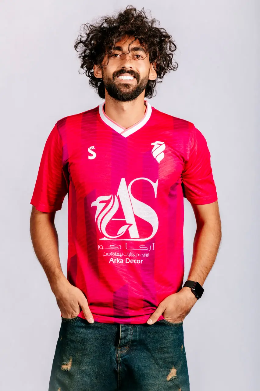 کار جذاب رسانه عقاب‌ها: پیراهن‌های جدید تیم شهر ارکا رونمایی شد