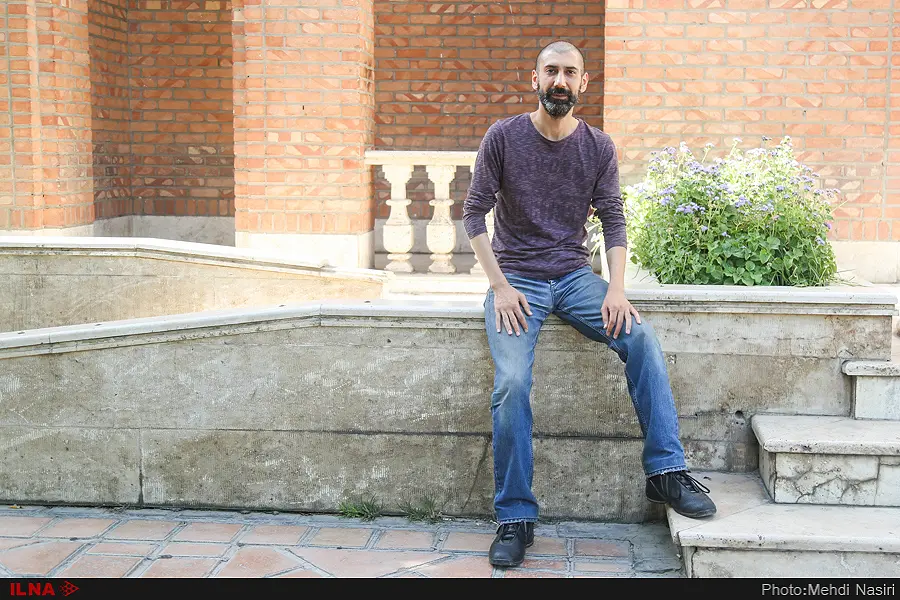 گفتند رحمانیان حق ندارد اثری از بهرام بیضایی اجرا کند/دیدم که امام رضا به کمک یک دوتارنواز خراسانی میآید