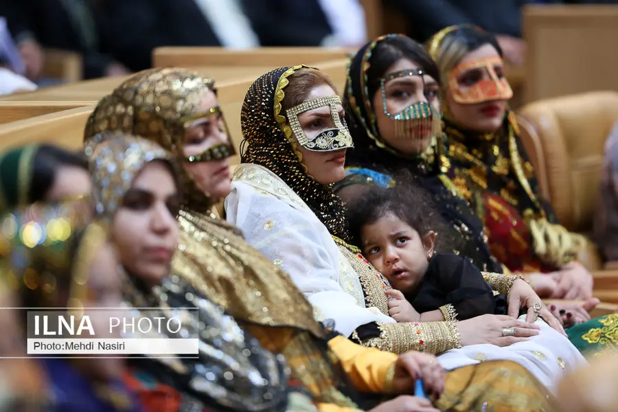برقع؛ میراثی کهن از هویت زنان هرمزگان/ پوششی 400 ساله از یونان تا بندرعباس