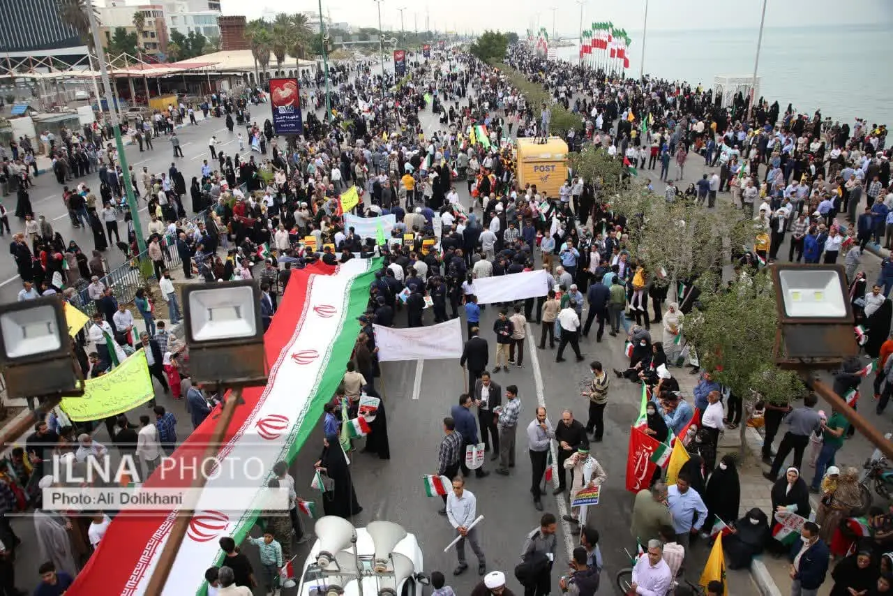 گزارش تصویری از راهپیمایی پرشور 22 بهمن در بندرعباس