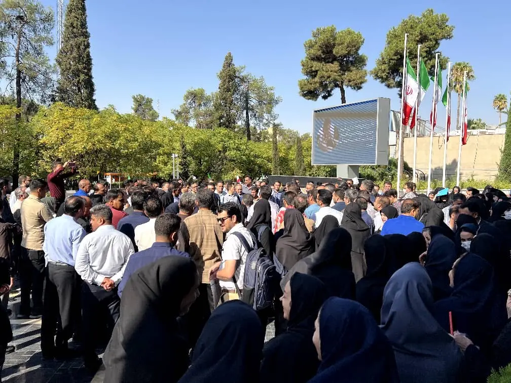 اعتراض کادر درمان شیراز به استعفای معاون توسعه دانشگاه علوم پزشکی/نگران بازگشت بحران پرداختها هستیم