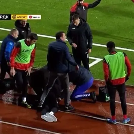 ایست قلبی ​سرمربی بوسنیایی در حین مسابقه!