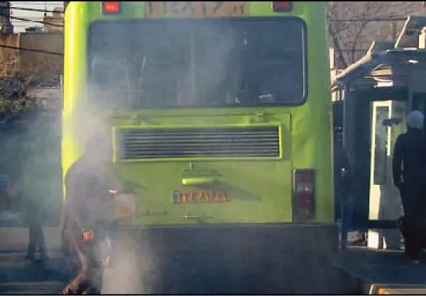 افزایش قیمت بنزین راهحل نیست/ آلودگی هوا نتیجه حکمرانی جزیرهای در صنعت خودروست