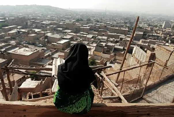 روایتی از رنج سکونت ۱۳ هزار خانوار در حاشیه کلانشهر شیراز