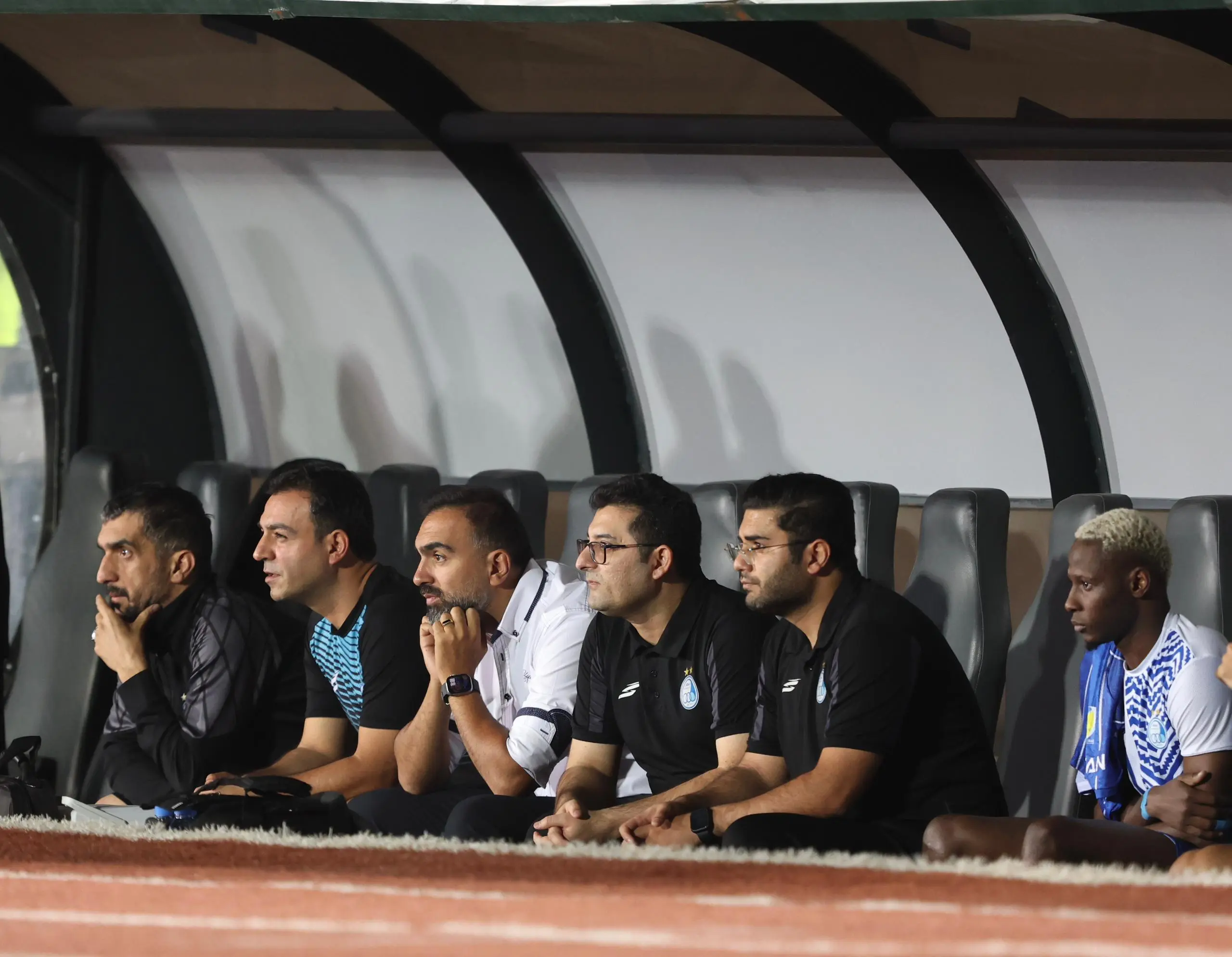 بازگشت سریع فلاح و آشورماتوف با تدابیر کادرپزشکی استقلال