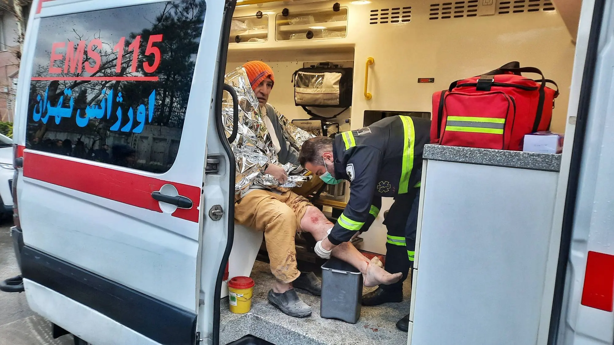 حمله هوایی در شرق تهران؛ اعزام فوری تیم‌های اورژانس و انتقال مصدومان به بیمارستان

