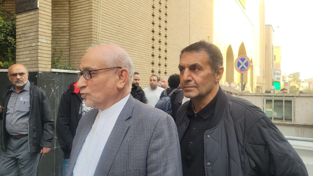 برگزاری مراسم ترحیم برادر مصطفی تاجزاده با حضور فعالان سیاسی اصلاحطلب + تصاویر