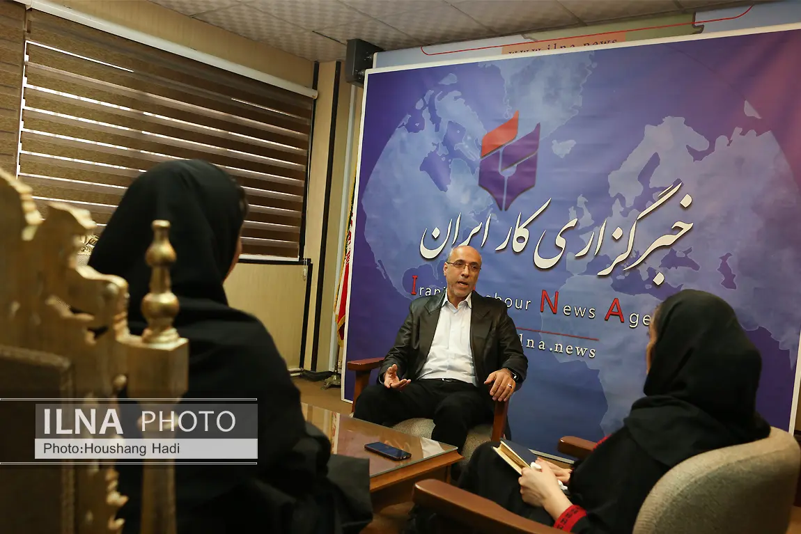 در حوزه حمل و نقل عمومی تهران با کسری بودجه و مشکل تحریم مواجه نیستیم/ منابع در جای خود هزینه نمیشوند + فیلم