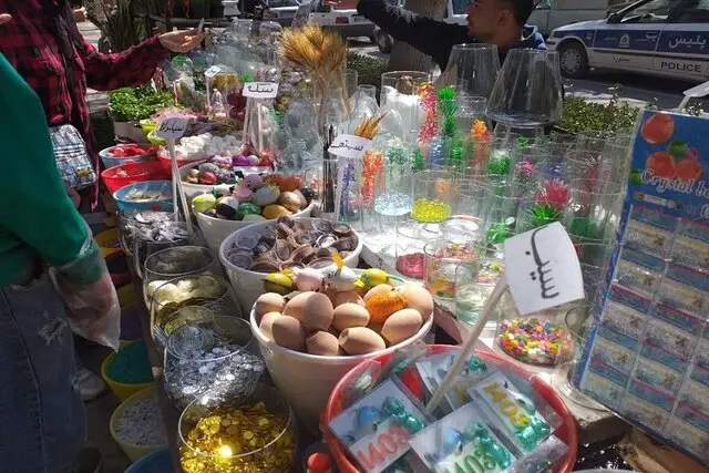 نبض زندگی در آذربایجان غربی تند می زند/زور زندگی از جنگ بیشتر است/مردم ارومیه به استقبال نوروز رفتند