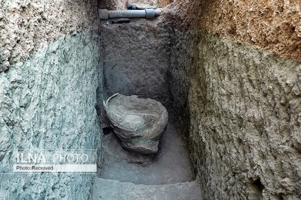 نگهداری آثار ساسانی و اشکانی کشف شده در تپه اشرف اصفهان در انبار/ تپه اشرف تبدیل به پیست دوچرخه‌سواری، موتورسواری و خرید و فروش مواد شده است