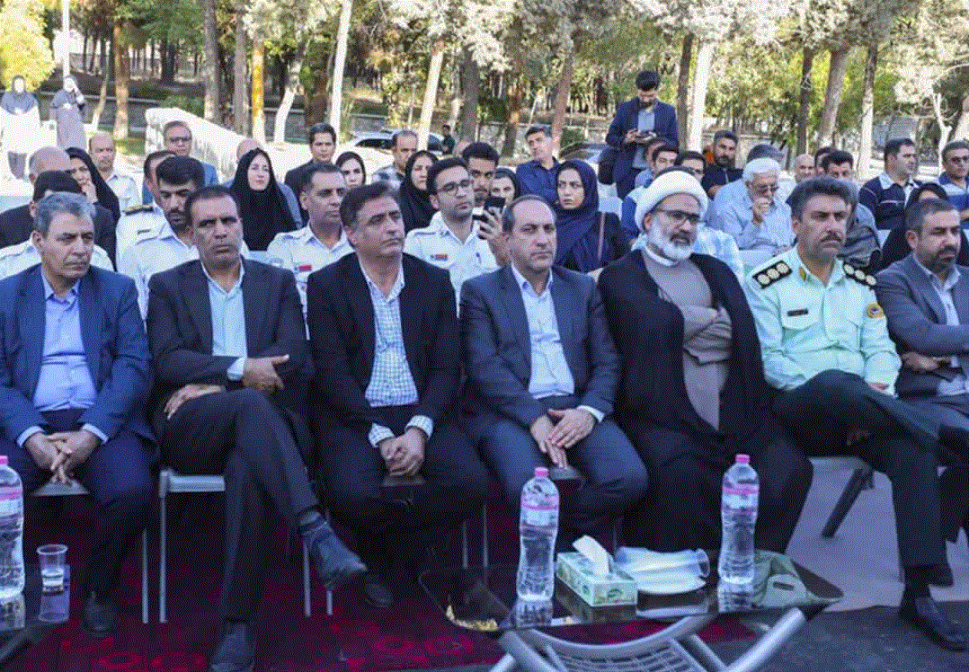 کلنگ پروژه تقاطع غیرهمسطح زیباشهر با مشارکت فولاد مبارکه به زمین زده شد