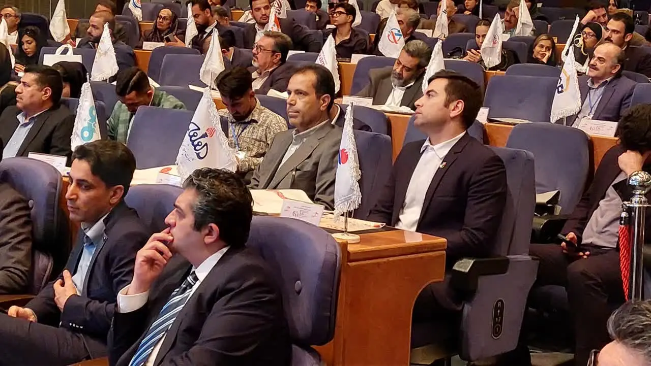 افتخارآفرینی پتروشیمی فن‌آوران در اجلاس مسئولیت اجتماعی برندهای برتر