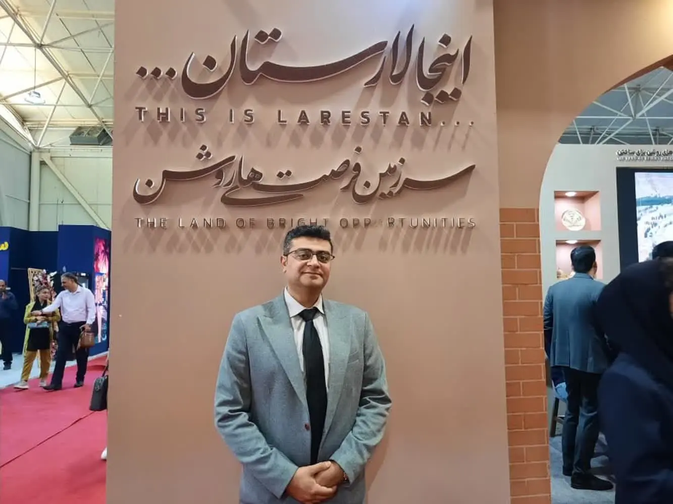 معرفی توانمندی‌های لارستان به بازارهای جهانی، نیازمند تقویت ارتباطات تجاری است                                                                                                                                    