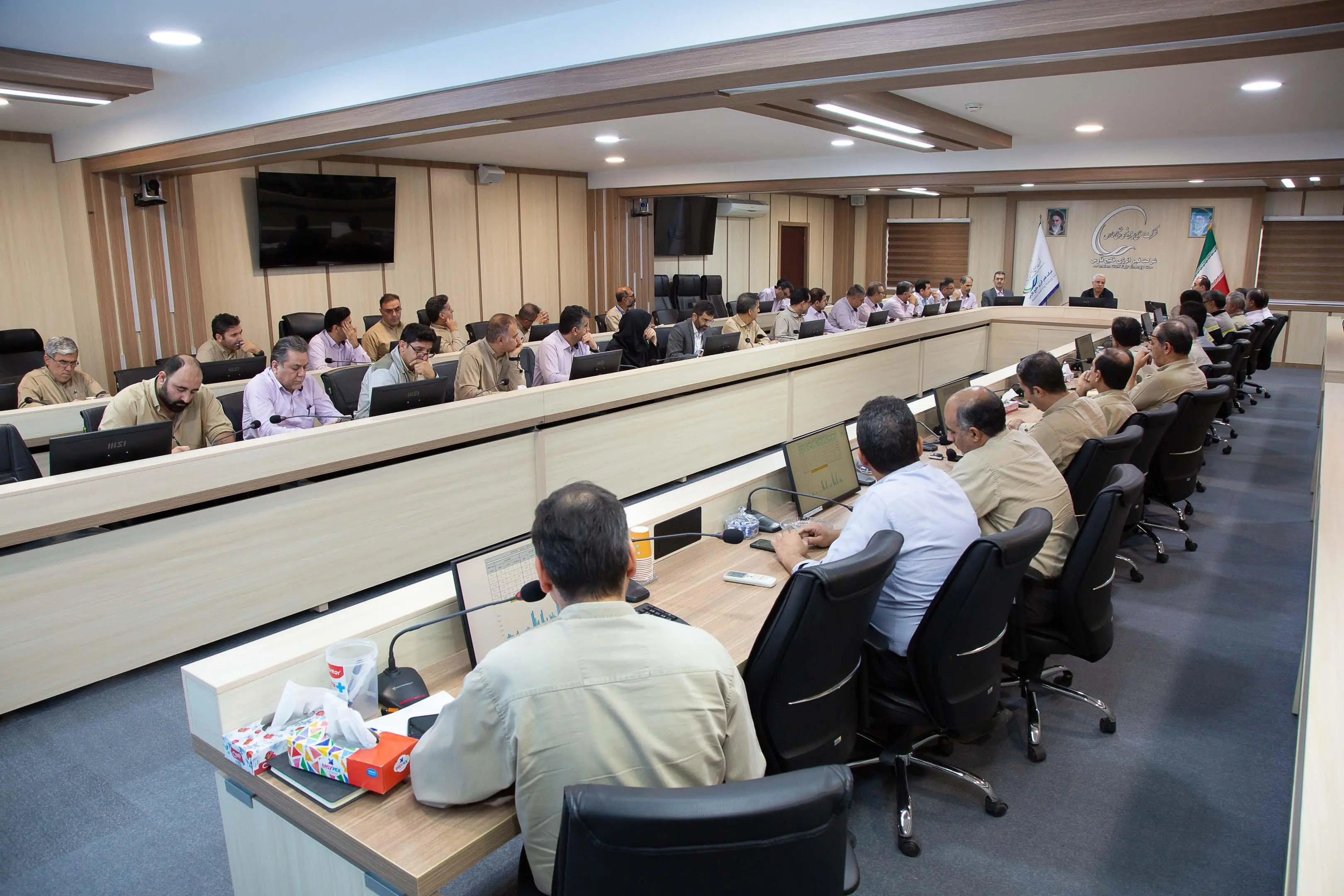 تبیین استراتژیهای جدید در هیئت رئیسه فجر انرژی خلیجفارس