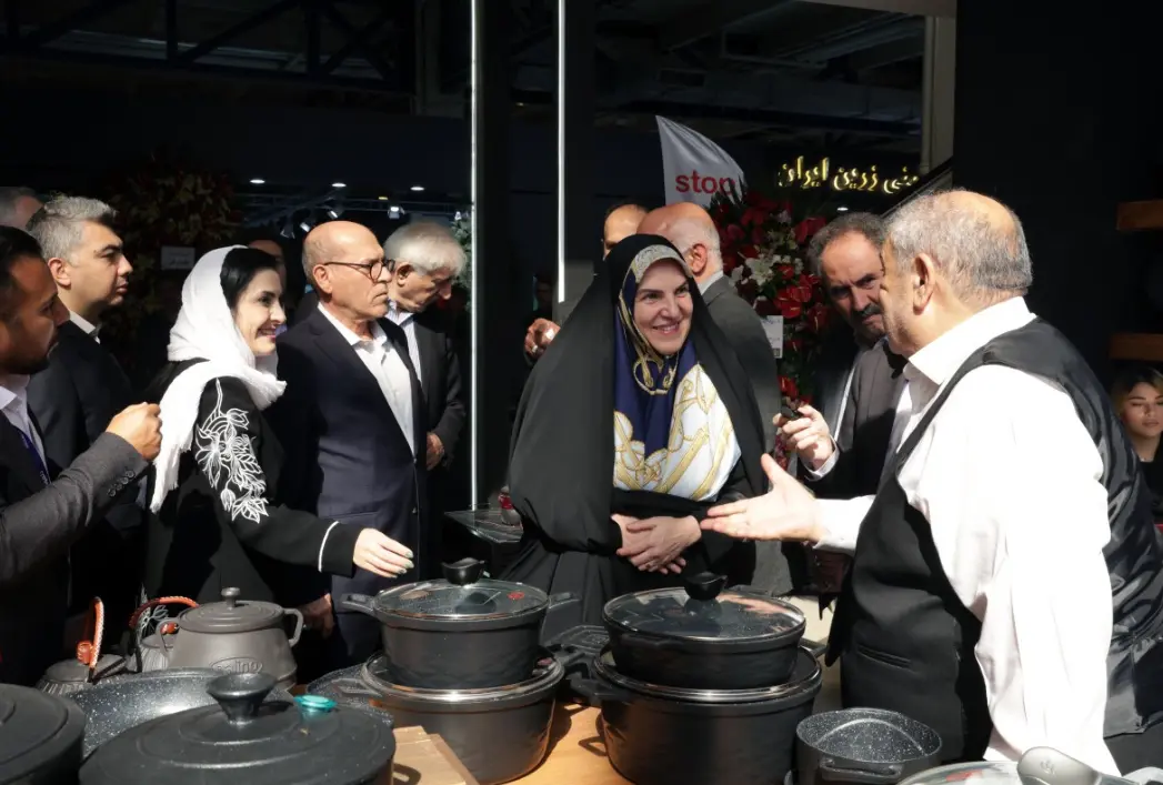 گزارش تصویری از حضور ریاست اتاق بازرگانی، صنایع، معادن و کشاورزی تهران در نمایشگاه لوازم خانگی