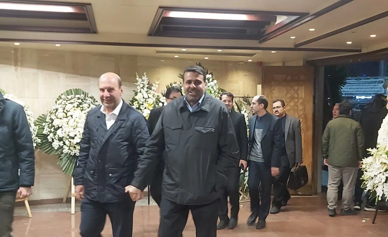 مراسم ترحیم اشرف بروجردی برگزار شد+ عکس