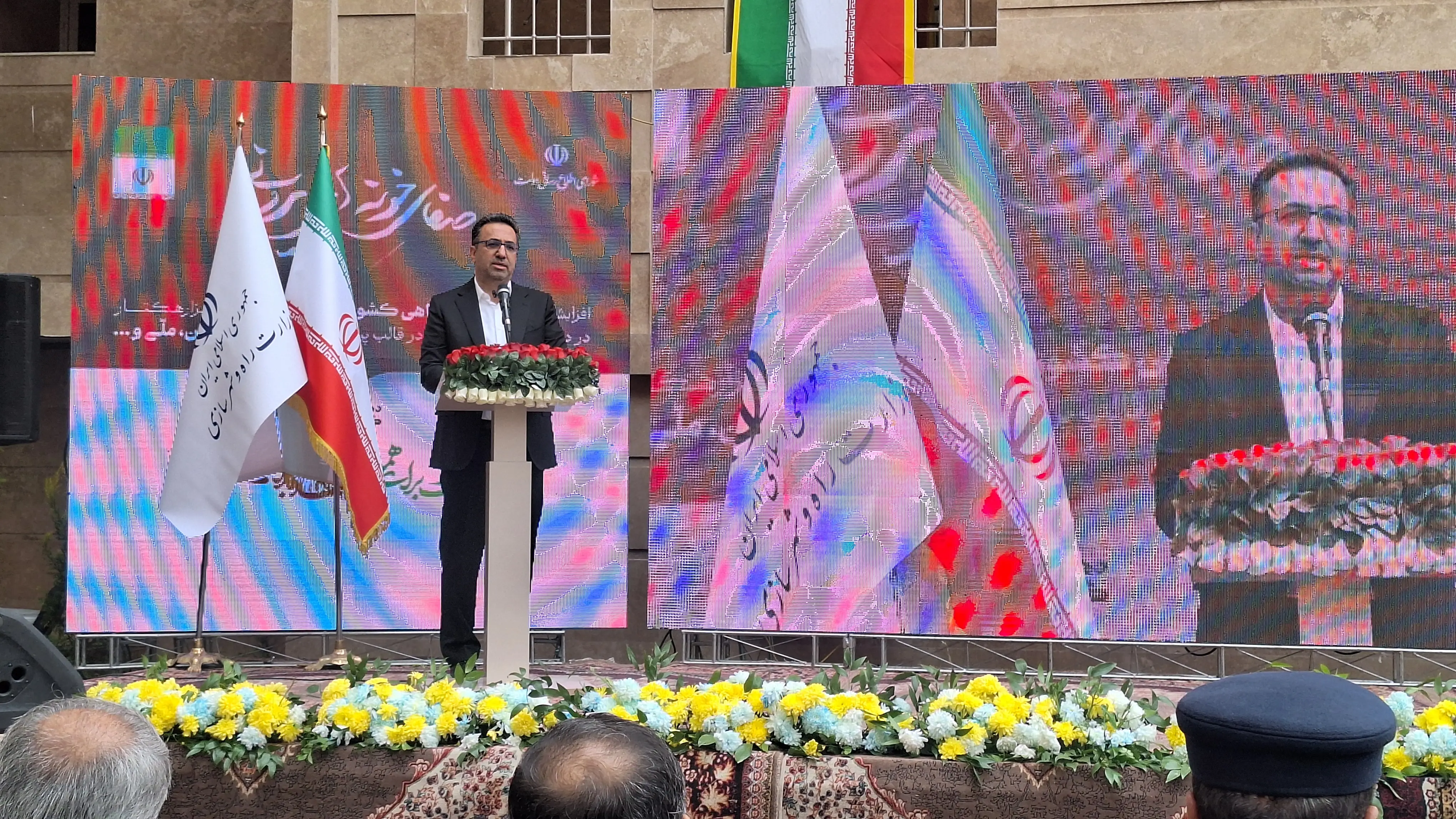 ۱۲هزار و ۴۰۵ واحد مسکن حمایتی فارس افتتاح شد/کشور به کارگاه بزرگ عمرانی تبدیل شده است 