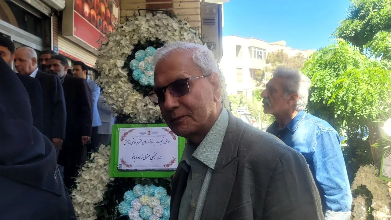 برگزاری مراسم ترحیم خواهر خاتمی با حضور چهره های سیاسی + تصاویر