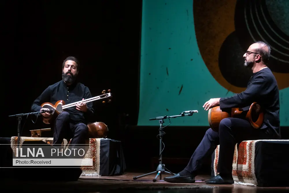 علی‌اصغر عربشاهی و حمید قنبری روی صحنه رفتند/ بر طبل بی‌مخاطب بودن موسیقی ایرانی نکوبیم