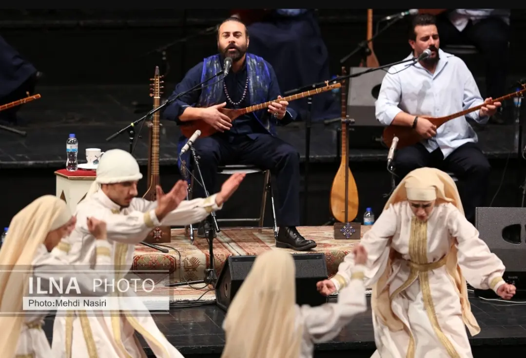 تنبورنوازان «نسل خلیل»  ۲۹ شهریور در تالار وحدت روی صحنه می‌روند/ آمیزه‌ای از «موسیقی» و پرفورمنس