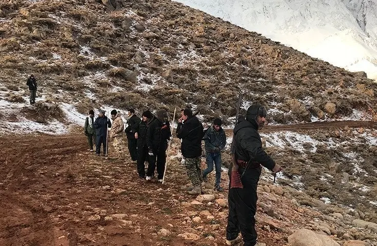 آغاز روز دوم جست‌وجوی لاشه هواپیمای تهران- یاسوج/ صعب العبور بودن منطقه و شرایط جوی موانع اصلی +عکس