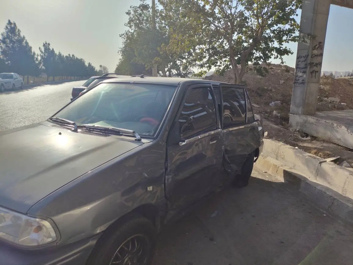 مصدومیت ۱۵ دانش‌آموز در سانحه تصادف سه سرویس مدرسه