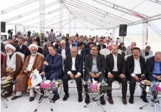 نیروگاه خورشیدی ۴۲۰ مگاواتی گامی بلند در تبدیل ارس به هاب انرژی پاک شمالغرب کشور 