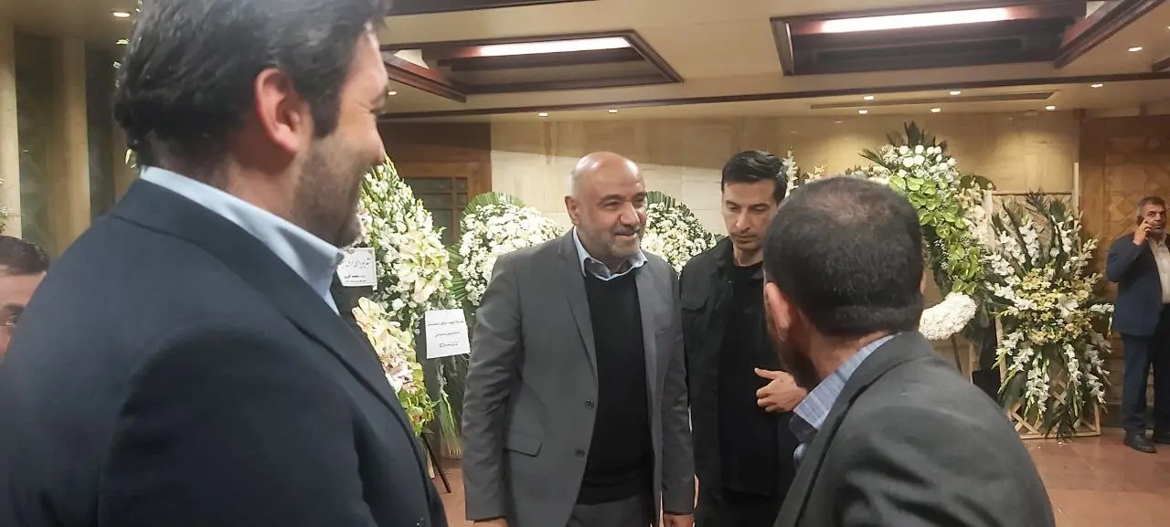 مراسم ترحیم اشرف بروجردی برگزار شد+ عکس