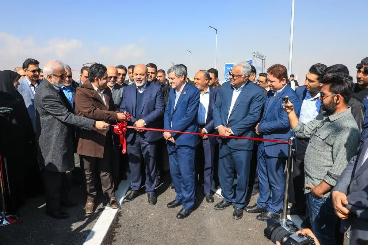 افتتاح ایستگاه دولت و رحمت خط ۲ مترو شیراز