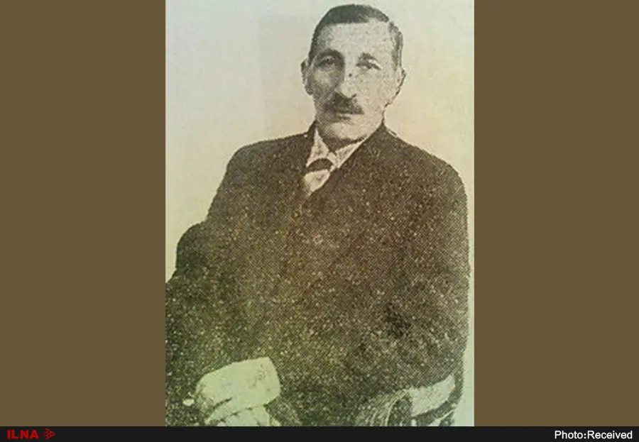 استاد یحیی تارهایش را یک سال به زایندهرود میسپرد