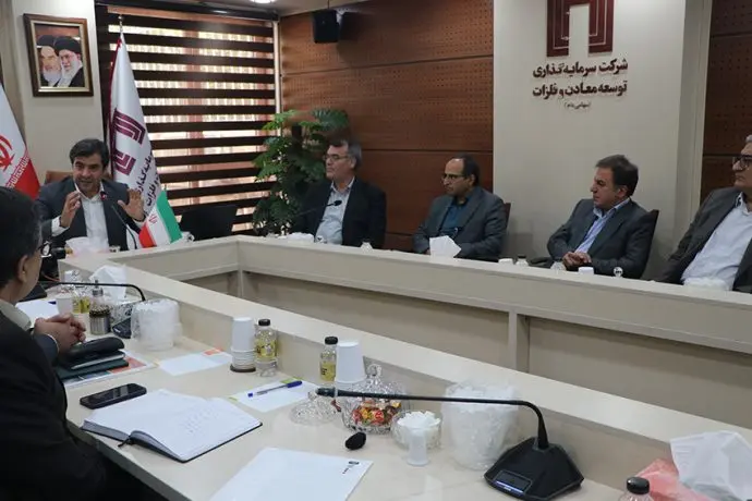 جلسه آموزشی با محوریت بازآفرینی سازمان در عصر هوش مصنوعی
