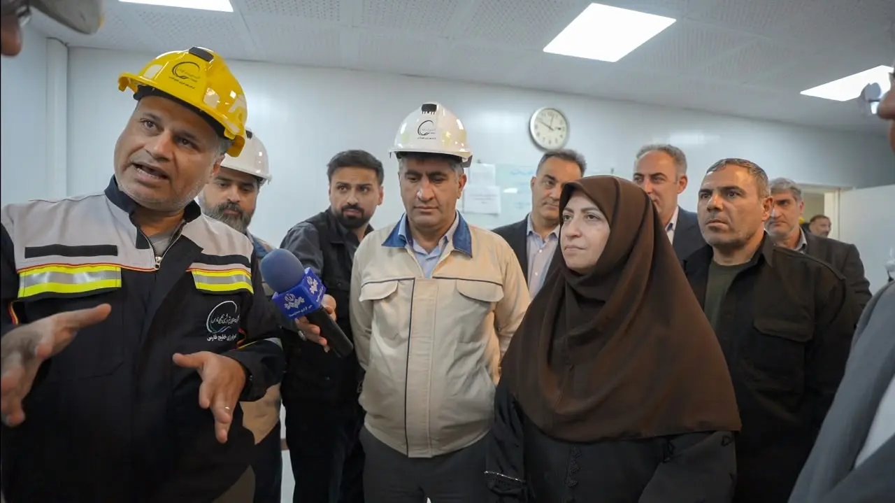 تداوم خدمات زیستمحیطی فجر انرژی در دوران جنگ؛ بررسی روند بازسازی نیروگاه با حضور رئیس سازمان حفاظت محیط زیست