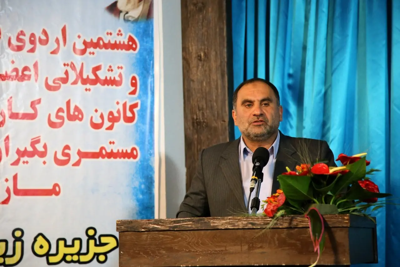 تلاش  برای از بین بردن بندهای حمایتی کارگران تمامی ندارد/عده ای به دنبال تضعیف قانون کار هستند