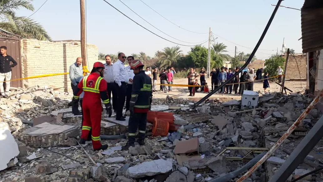 5 مصدوم در حادثه نشت گاز شهری منزل مسکونی در آبادان