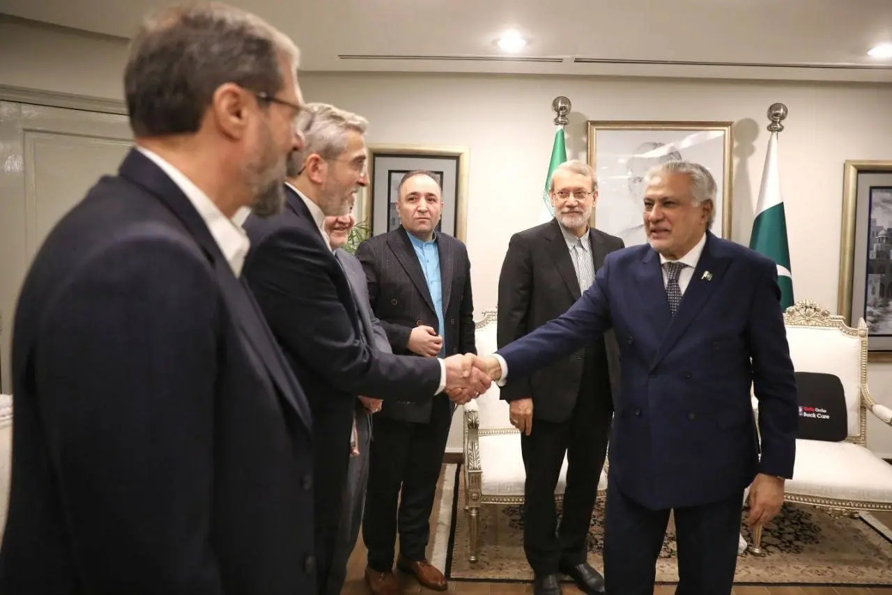 دیدار لاریجانی با وزیر خارجه پاکستان