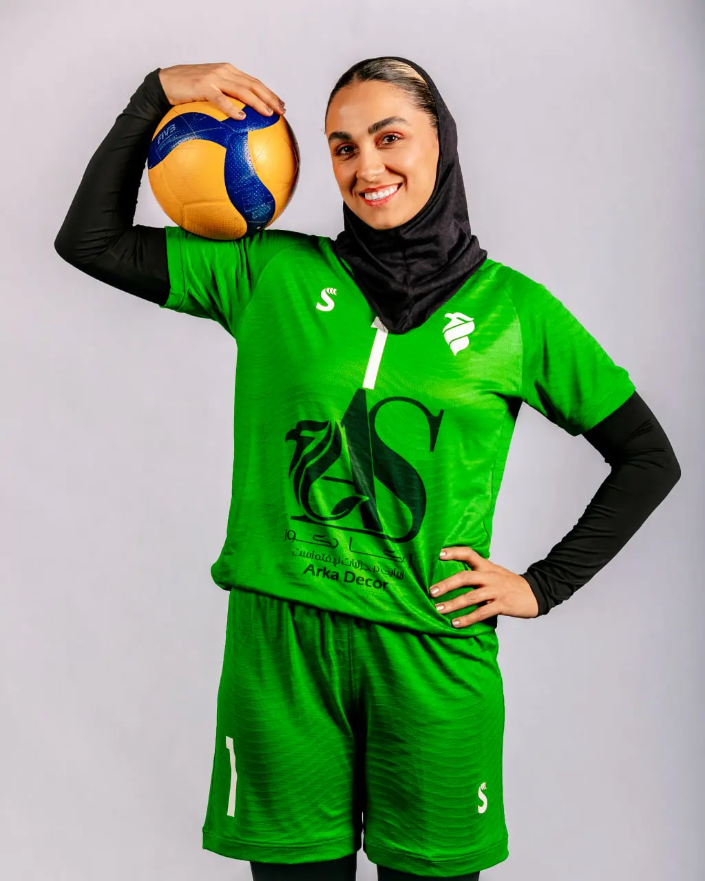 کار جذاب رسانه عقاب‌ها: پیراهن‌های جدید تیم شهر ارکا رونمایی شد