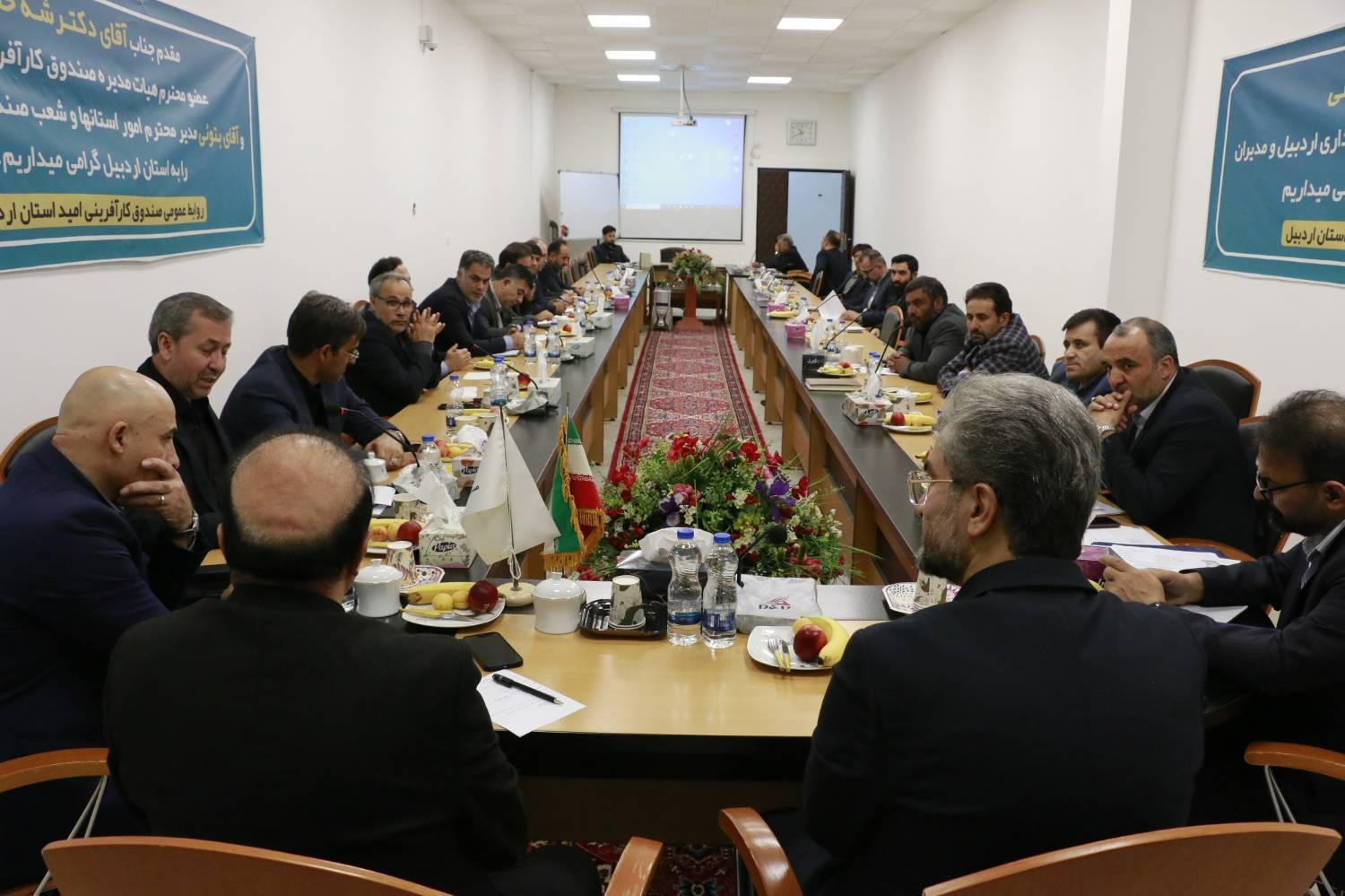 عملکرد ۹۵ درصدی صندوق کارآفرینی امید در تبصره ۱۸/گام های موثر در راستای رشد شعب صندوق برداشته می شود