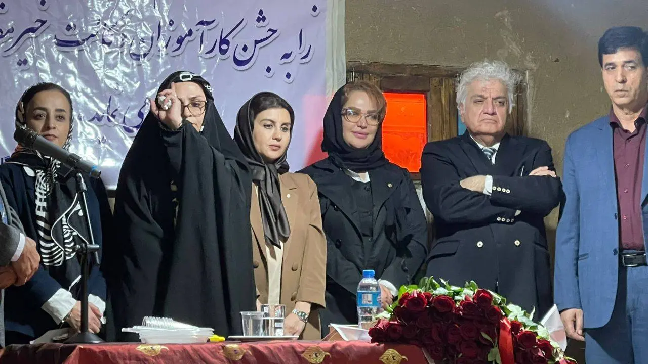 تأکید بر همگرایی جامعه وکالت در آیین تجلیل از کارآموزان وکلای جوان در کرج
